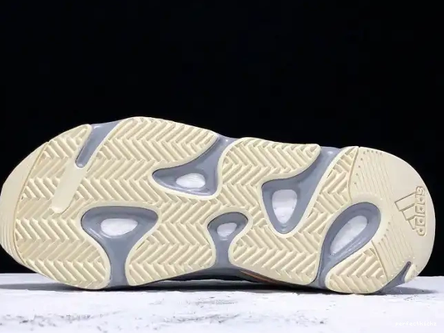 EQ7597 Yeezy 700 Adidas Boost Inertia